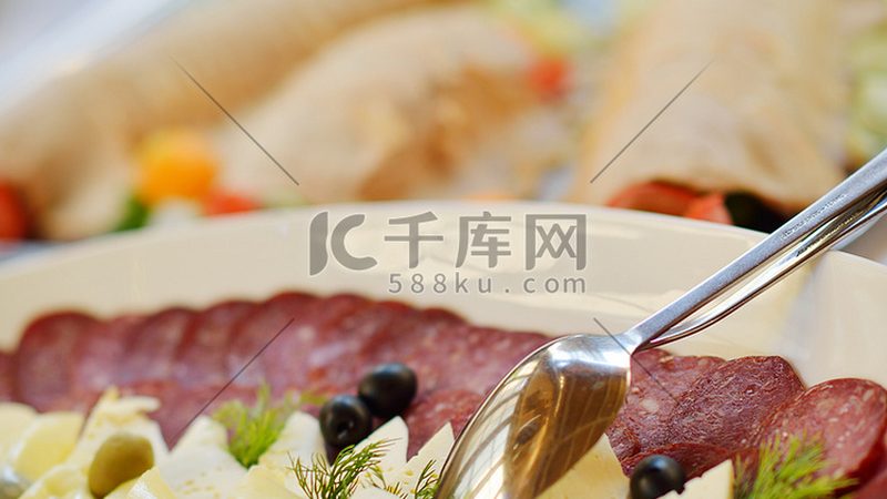 加盟乱象：警惕“挂羊头卖狗肉
