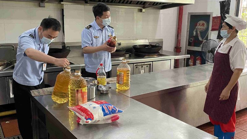 休闲食品线上线下价格差异背后的真相