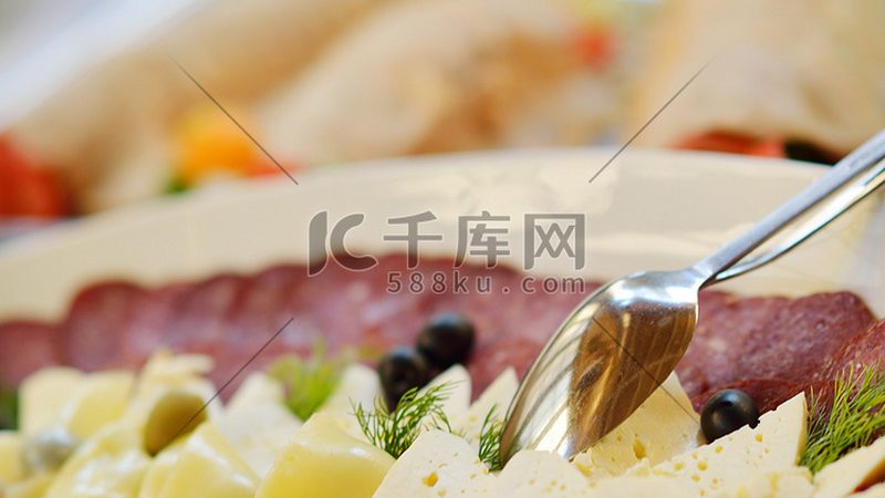 全麦饼干，为何选择厂家直供批发？揭秘其优势与选择要点**